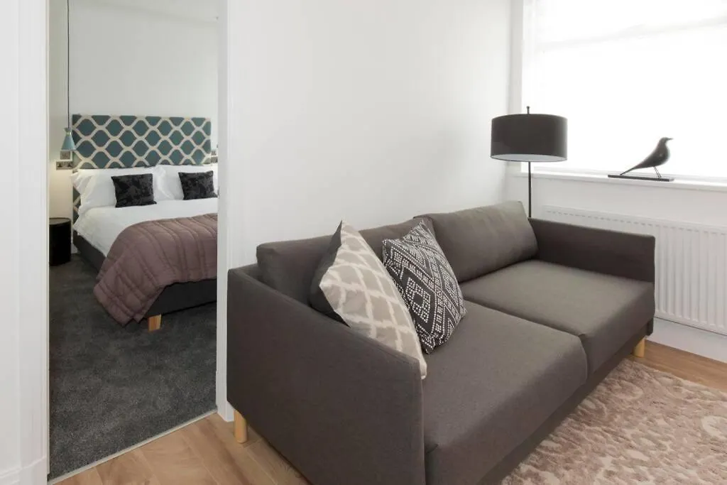 Apartment Blackbird Luxury Accommodation Room 10 Blackpool